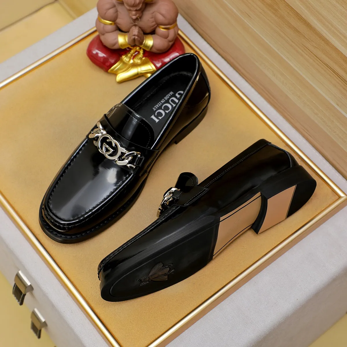 Men's men's shoes💰460💰💰Gucci official website men's business formal leather shoes updated💥Hong Kong counters synchronize new styles💥completely one-to-one replica shipment👍zero gap in counter quality 0⃣️made of imported cowhide on the outside+water-dyed🐂leather lining, color optional! Matching code 38-45